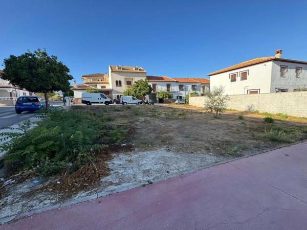 Terreno en avenida Maria Zambrano photo 1