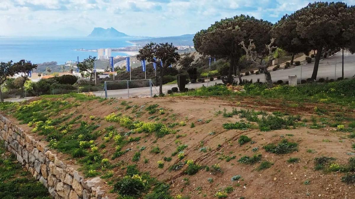 Terreno en venta en Manilva, Malaga photo 3