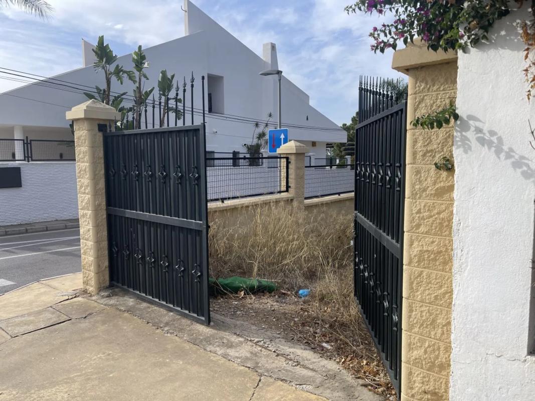 Terreno en venta en Marbella, Malaga photo 3