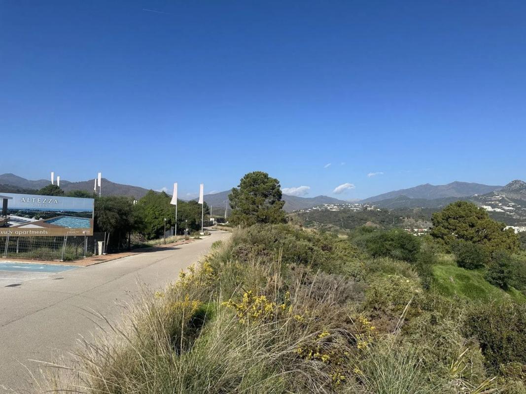 Terreno en venta en Benahavís, Malaga photo 4