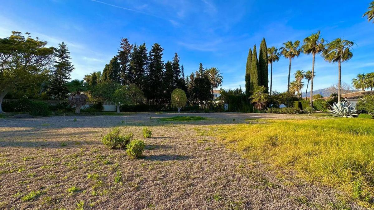 Terreno en venta en Marbella, Malaga photo 2