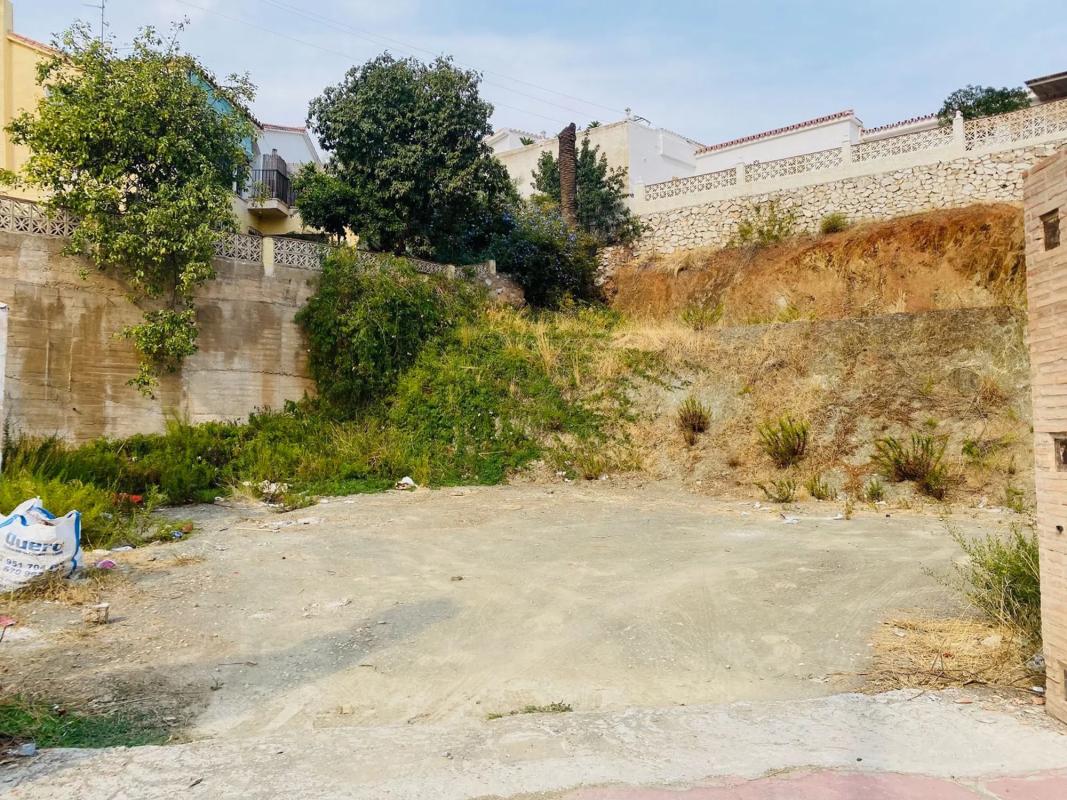 Działka na sprzedaż w Fuengirola, Malaga photo 1