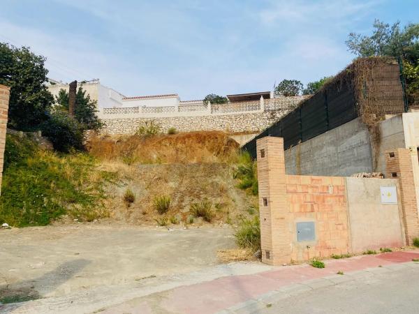 Terreno en calle Higueras thumbnail 1