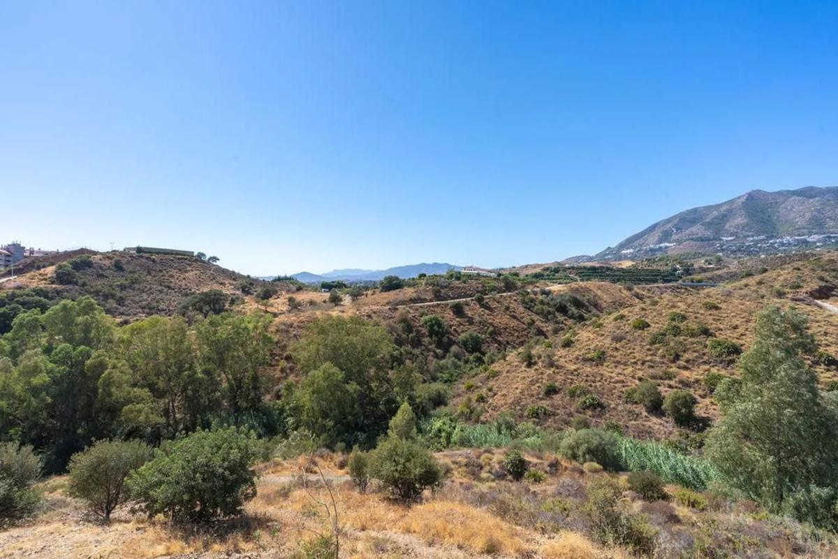 Terreno en venta en Fuengirola, Malaga photo 3
