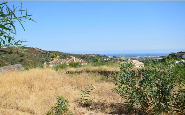 Terreno en La Quinta Nueva Andalucía s/n photo 3