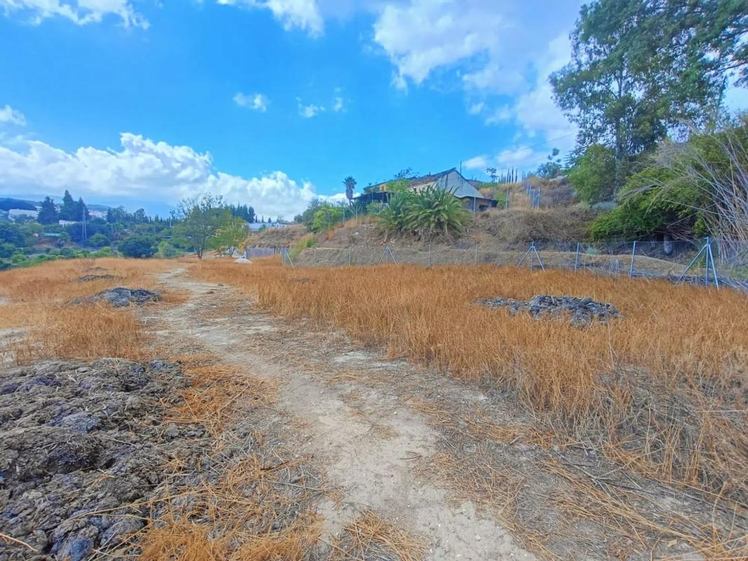 Terreno en venta en Coin, Malaga photo 2