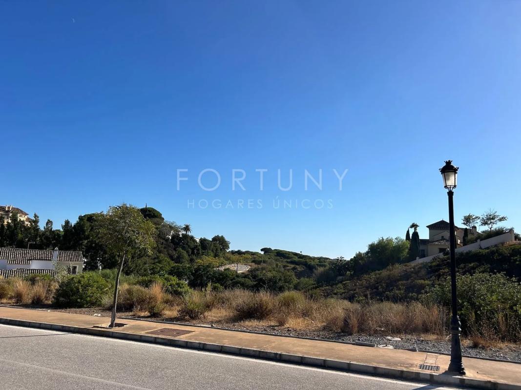 Terreno en venta en Marbella, Malaga photo 5