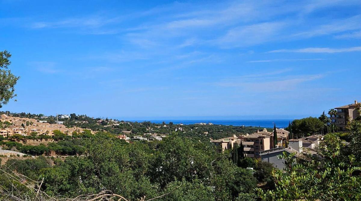 Terreno en venta en Marbella, Malaga photo 3