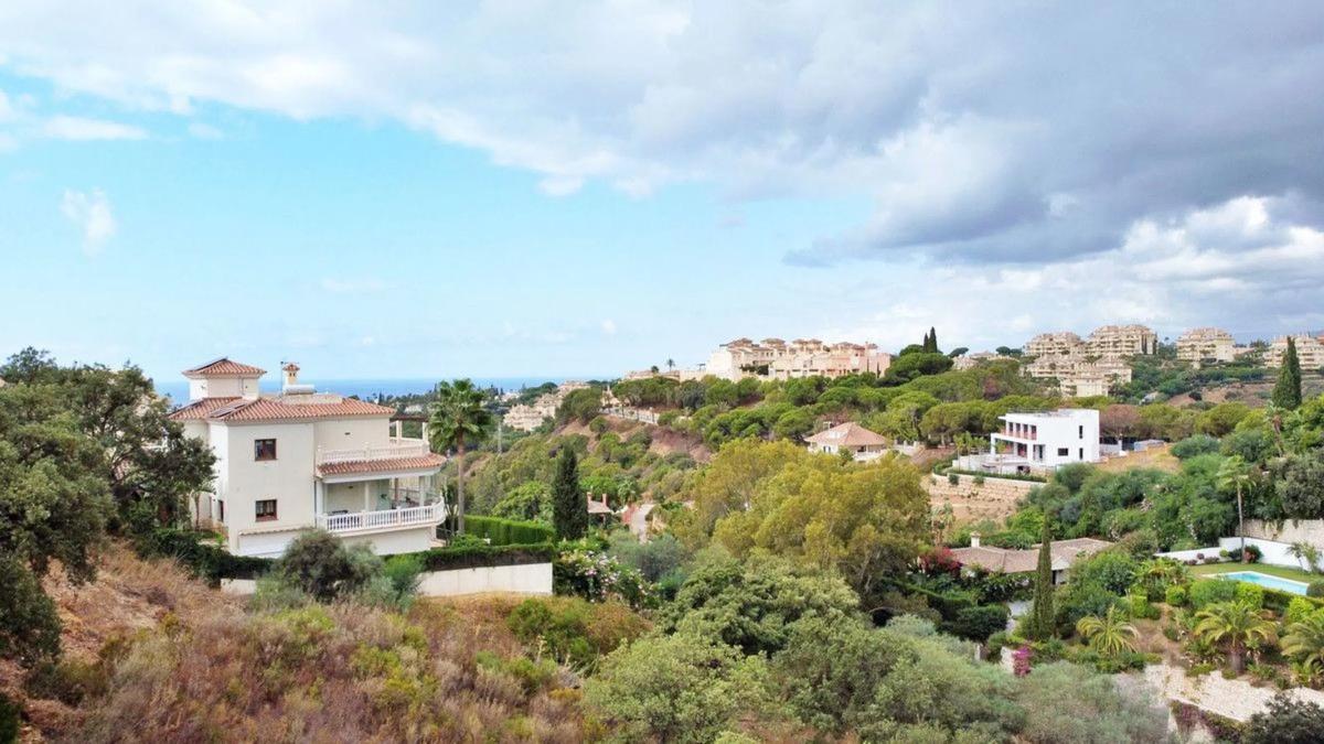 Terreno en venta en Marbella, Malaga photo 1