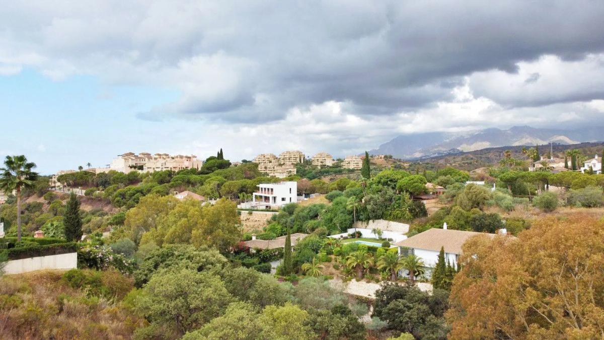 Terreno en venta en Marbella, Malaga photo 2