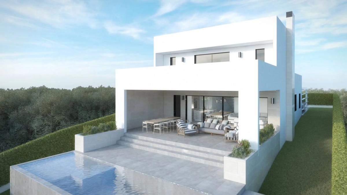Land for sale in Estepona, Malaga photo 1