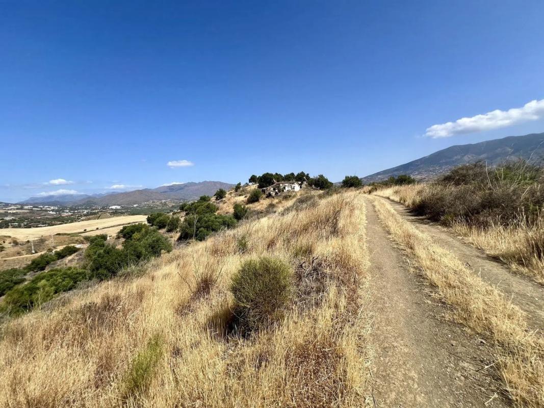 Terreno en venta en Mijas, Malaga photo 3