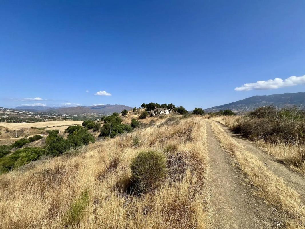 Terreno en venta en Mijas, Malaga photo 5