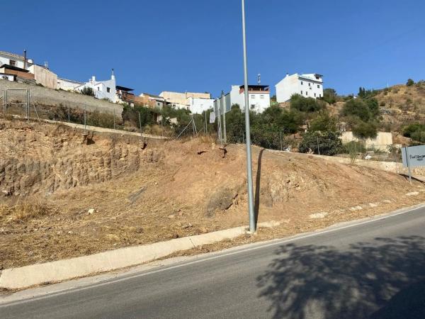 Terreno en carretera benamargosa 9 s/n thumbnail 2