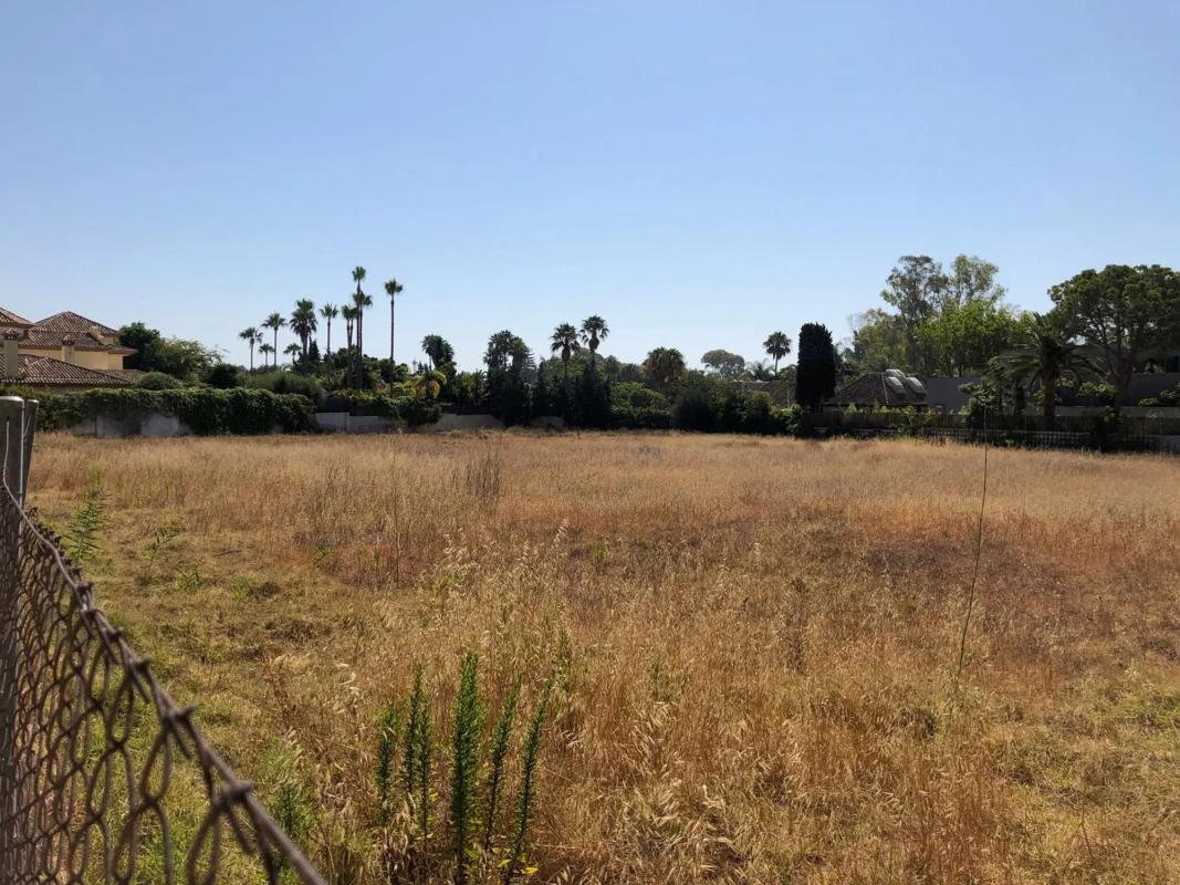 Terreno en venta en Marbella, Malaga photo 5