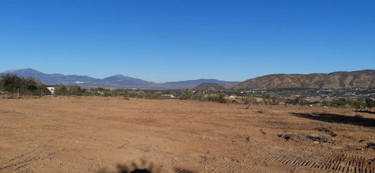 Terreno en venta en Alhaurín el Grande, Malaga photo 2