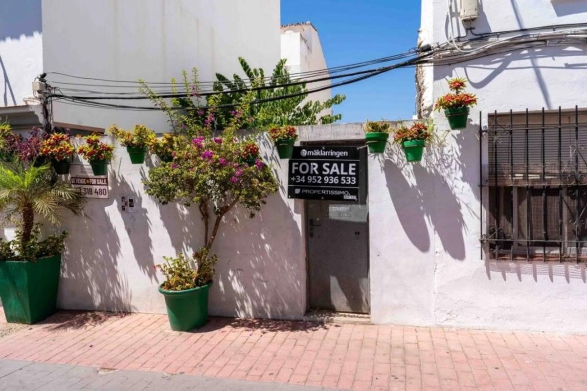 Działka na sprzedaż w Estepona, Malaga photo 2