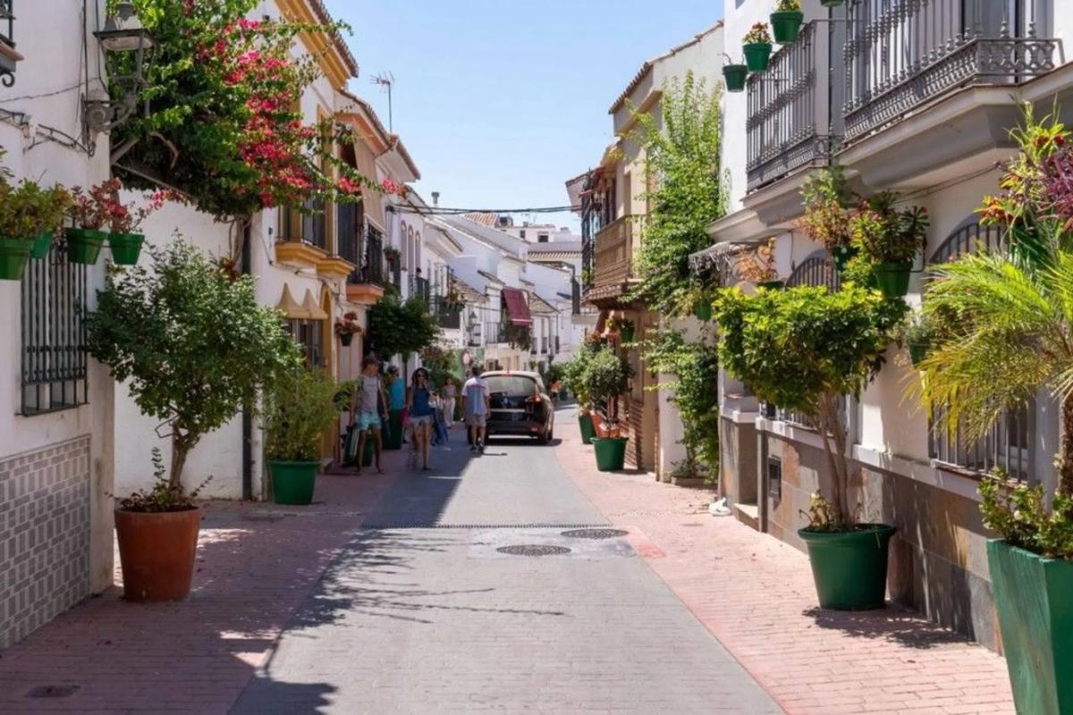 Działka na sprzedaż w Estepona, Malaga photo 4