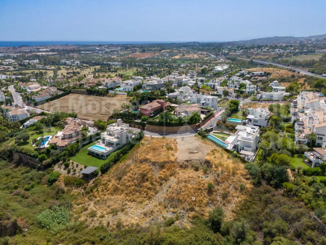 Terreno en venta en Marbella, Malaga photo 3