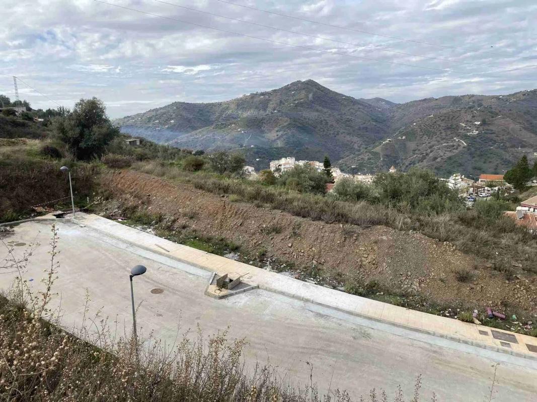 Terreno en venta en Sayalonga, Malaga photo 3