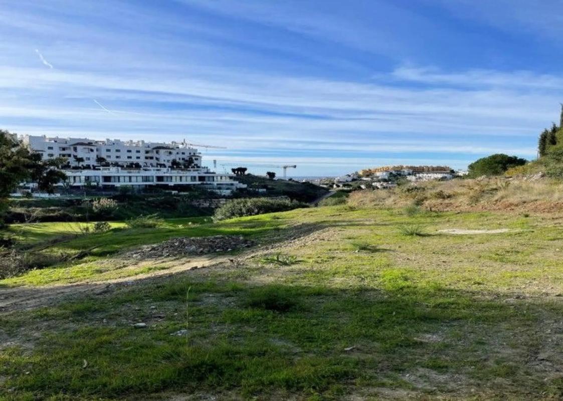 Land for sale in Estepona, Malaga photo 2