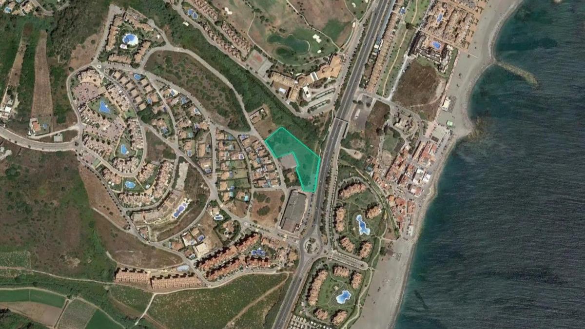 Terreno en venta en Manilva, Malaga photo 1