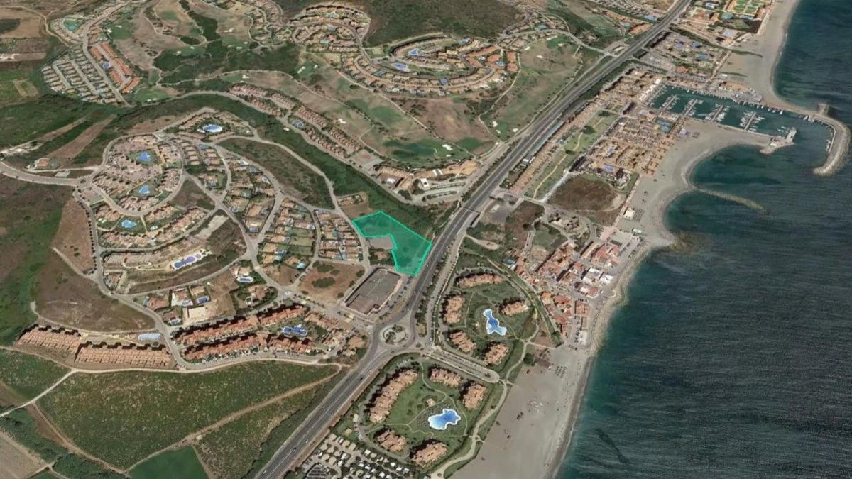 Terreno en venta en Manilva, Malaga photo 2