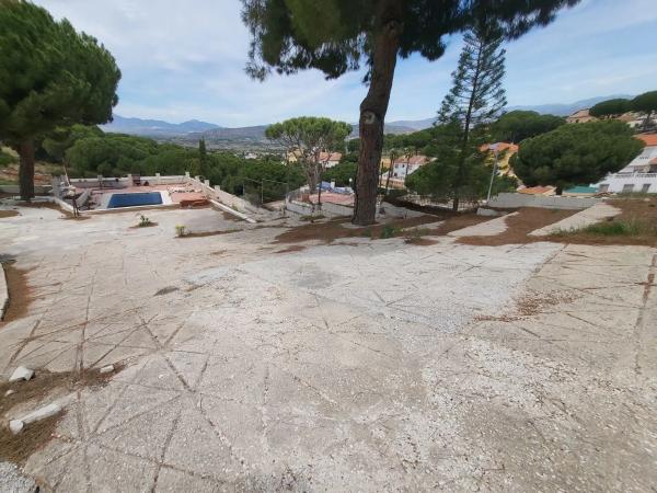 Terreno en calle Mago Santhai photo 2
