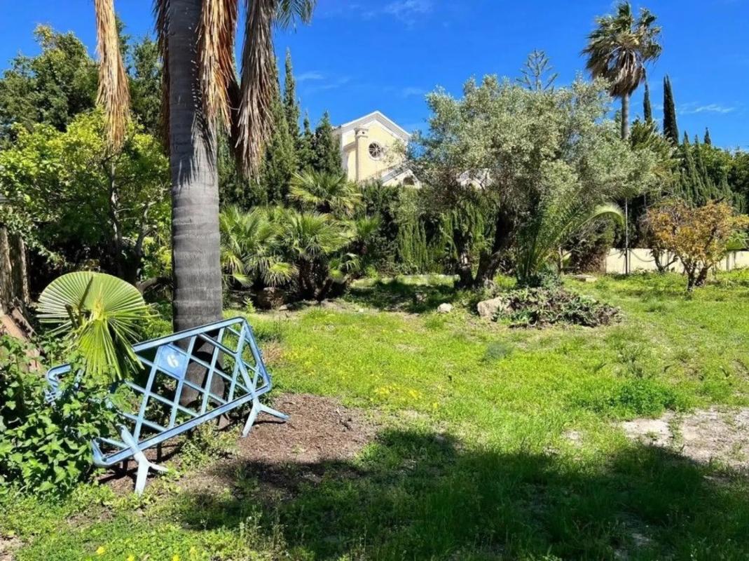 Terreno en venta en Estepona, Malaga photo 1