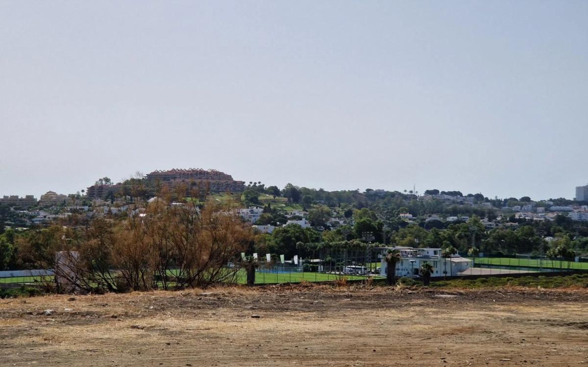 Terreno en venta en Benahavís, Malaga photo 3