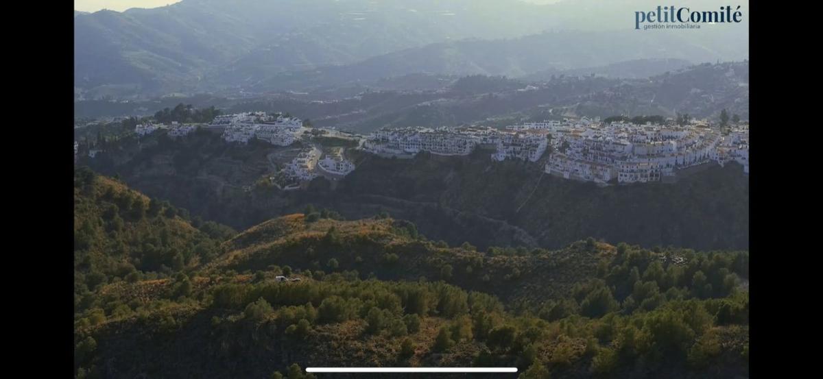 Участок земли на продажу в Нерха, Малага photo 2