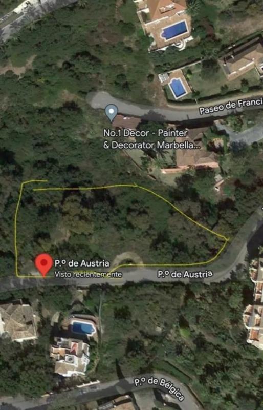 Terreno en venta en Marbella, Malaga photo 1