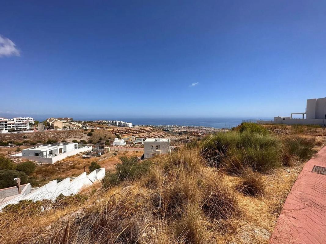 Terreno en venta en Benalmádena, Malaga photo 1