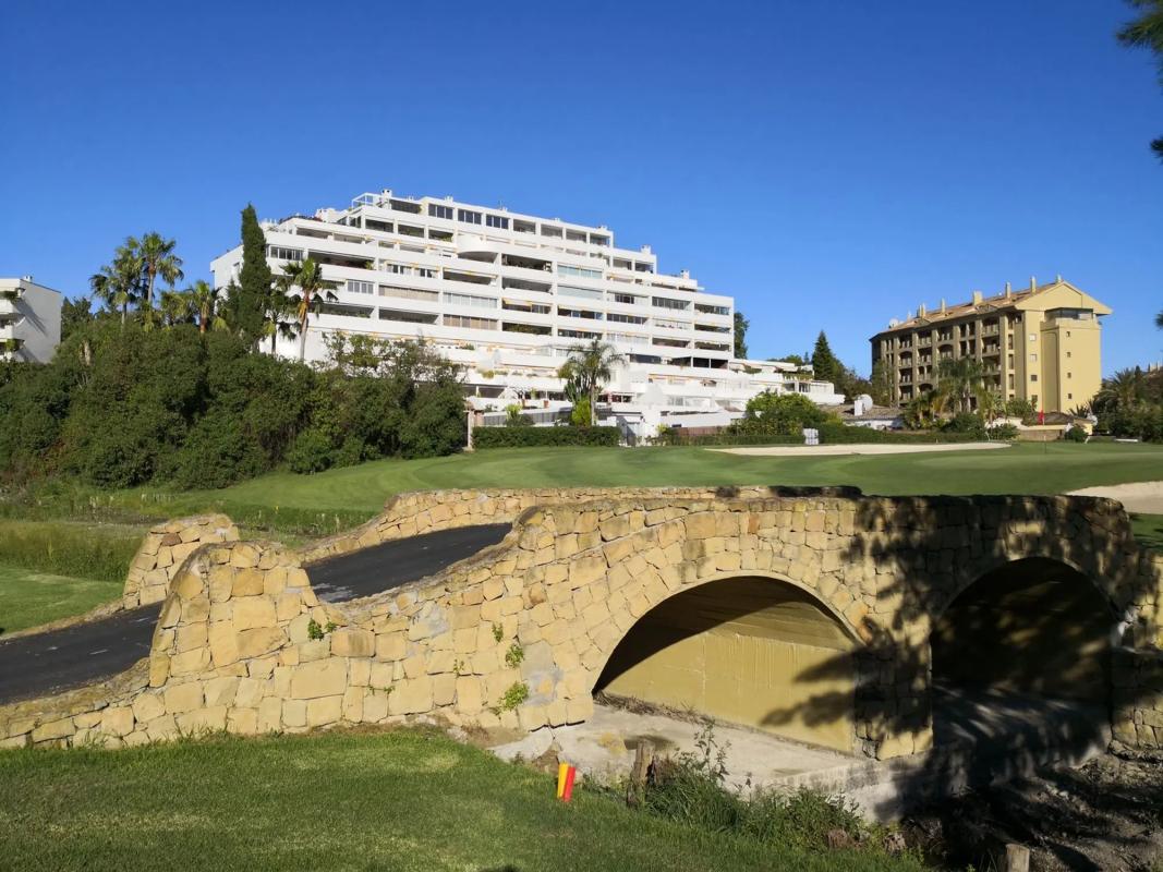 Działka na sprzedaż w Marbella, Malaga photo 2