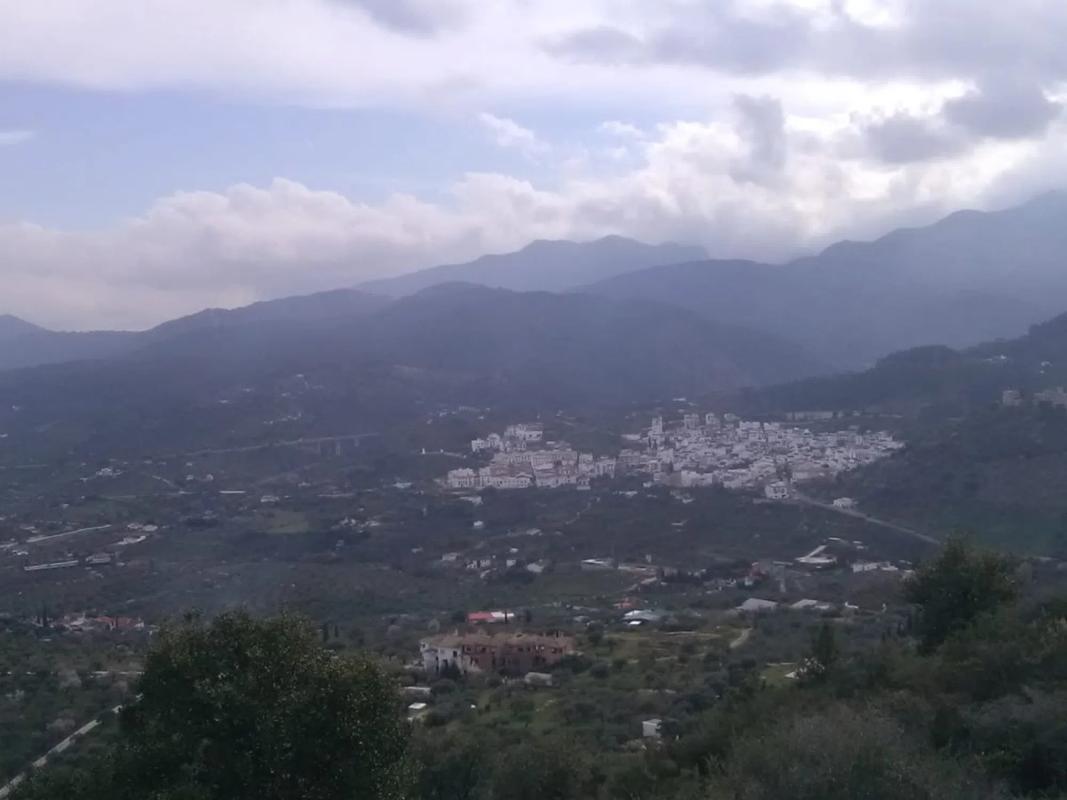 Działka na sprzedaż w Monda, Malaga photo 1