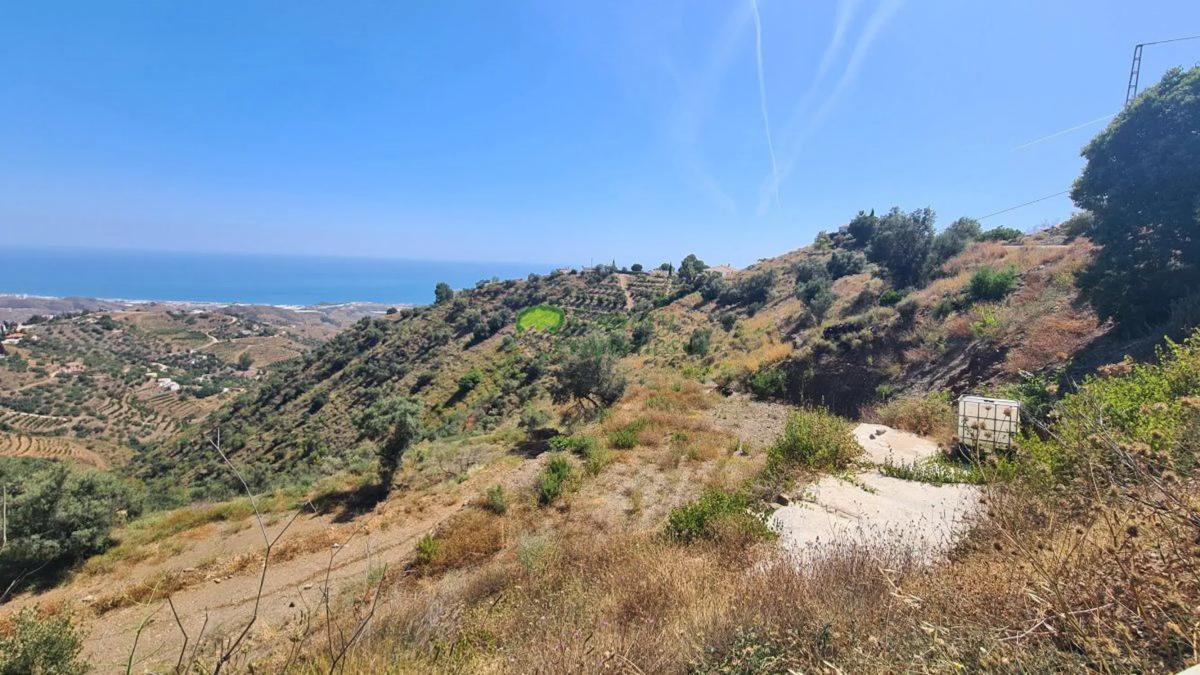 Terreno en venta en Sayalonga, Malaga photo 2