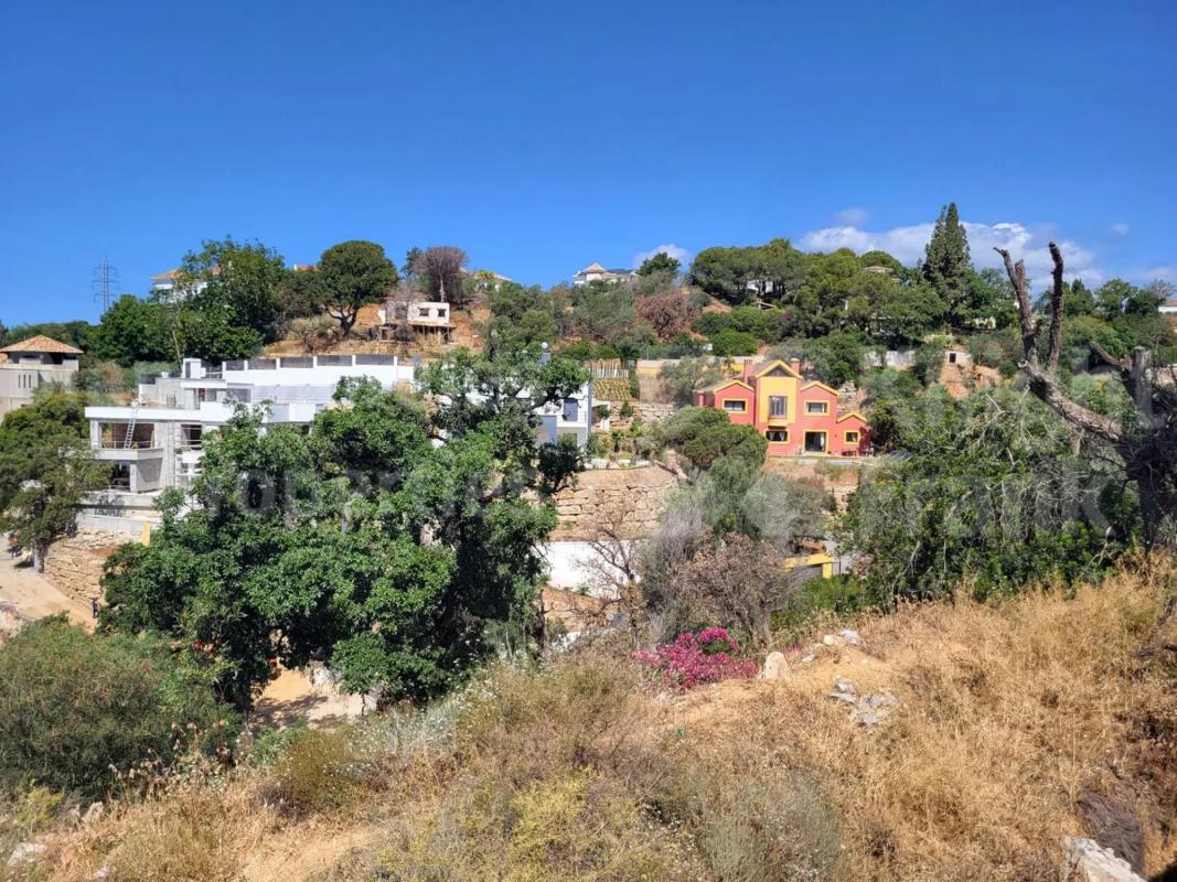 Terreno en venta en Marbella, Malaga photo 2