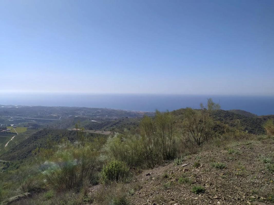 Działka na sprzedaż w Vélez-Málaga, Malaga photo 1