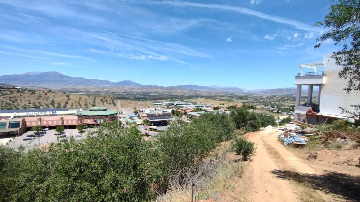 Land for sale in Coin, Malaga photo 3