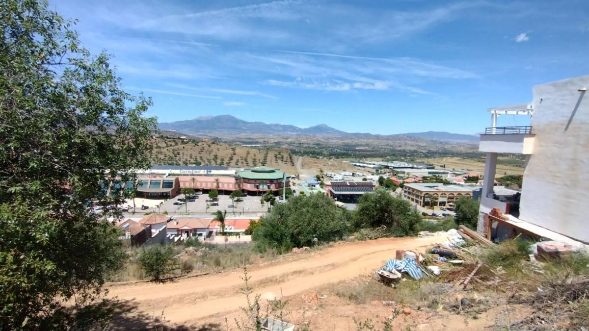 Land for sale in Coin, Malaga photo 4