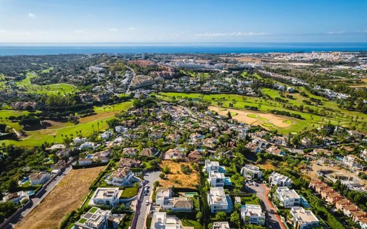 Terreno en venta en Marbella, Malaga photo 3