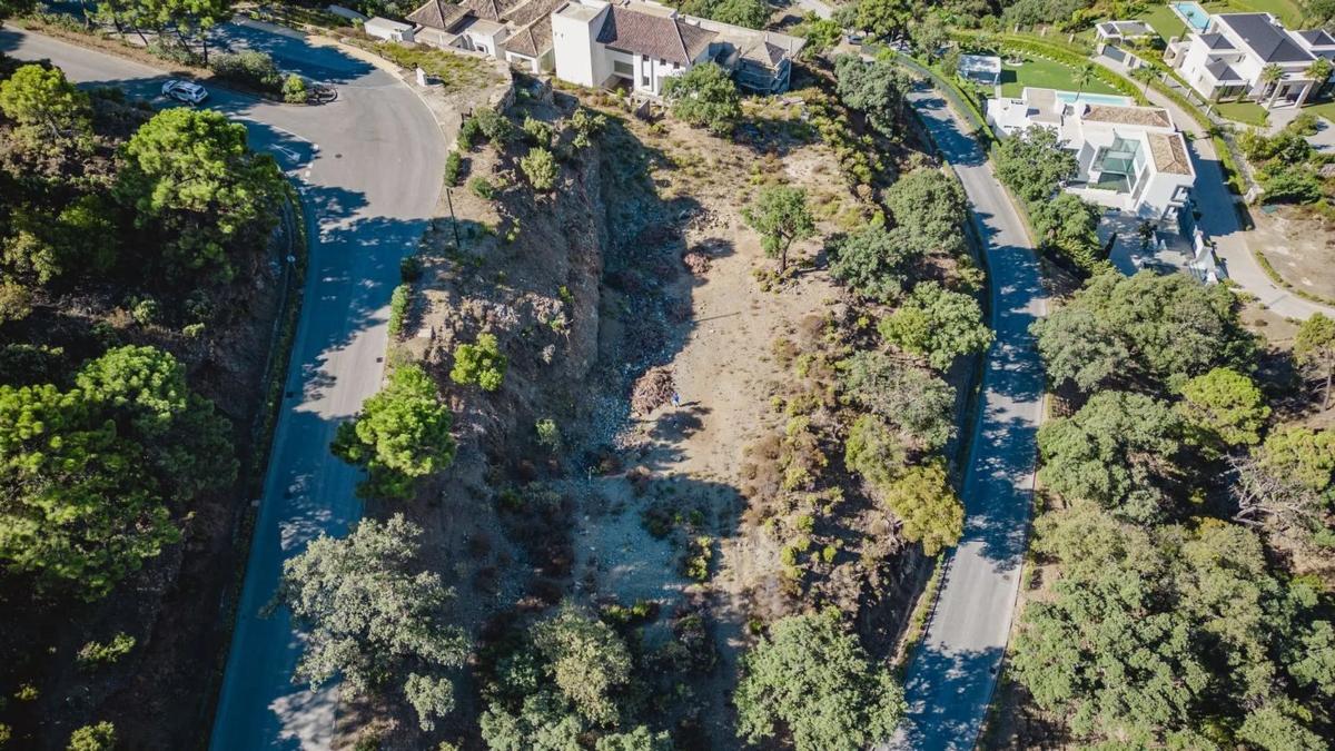 Terreno en venta en Benahavís, Malaga photo 3