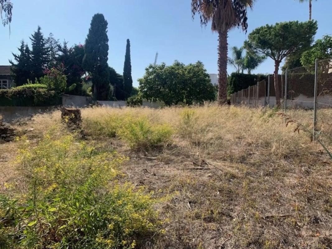 Działka na sprzedaż w Marbella, Malaga photo 1