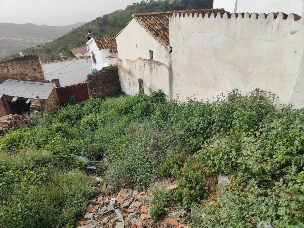 Terreno en venta en Moclinejo, Malaga photo 2
