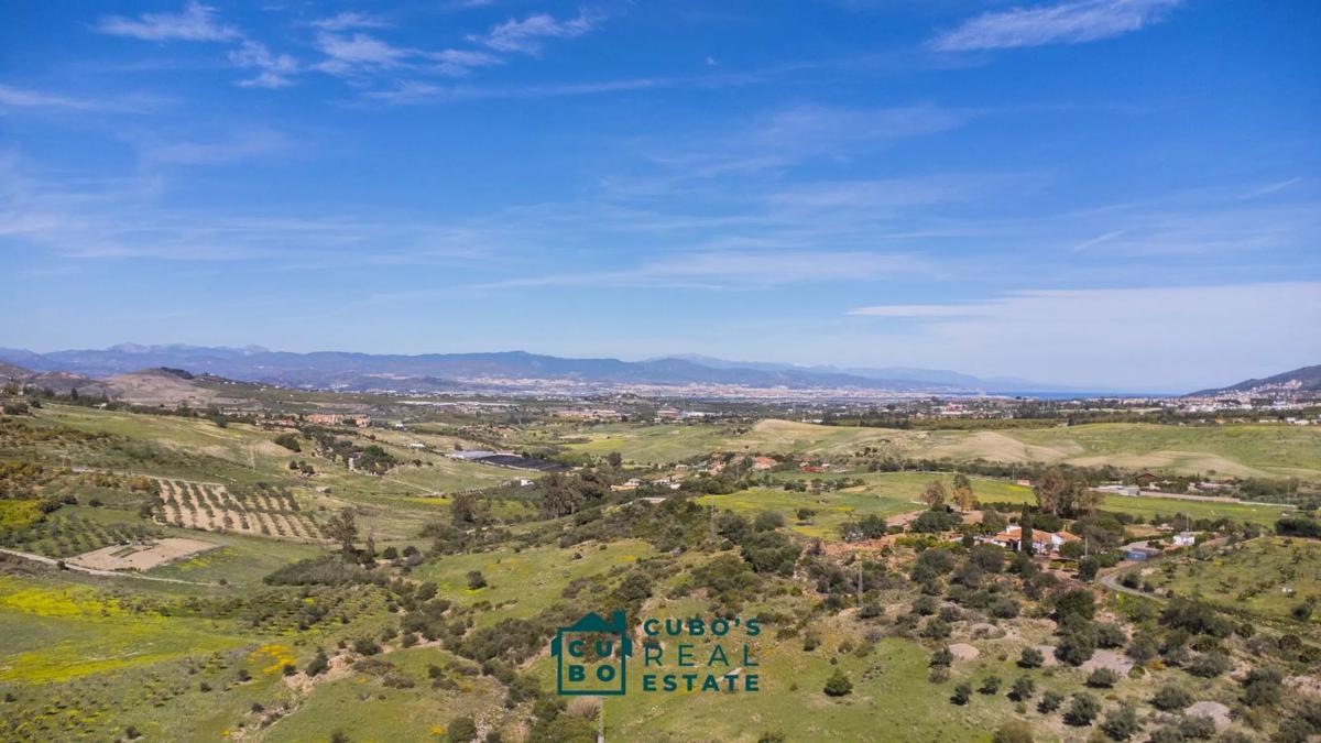Land for sale in Alhaurín de la Torre, Malaga photo 5