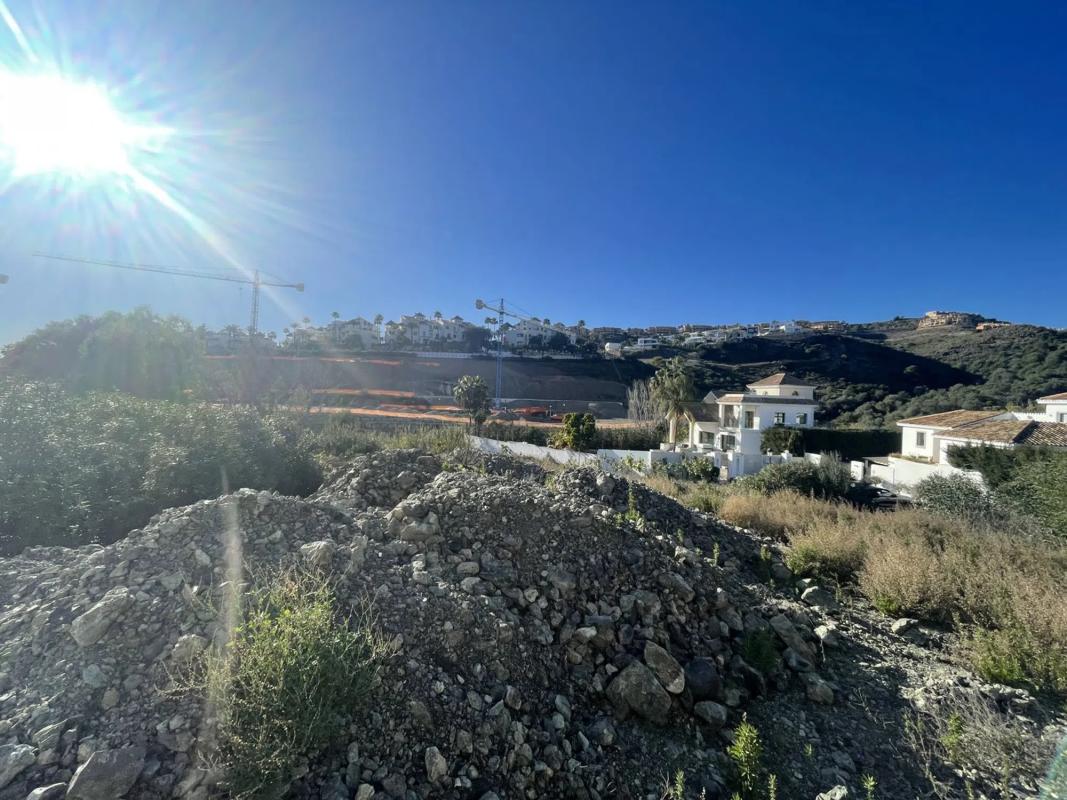 Terreno en venta en Benahavís, Malaga photo 3