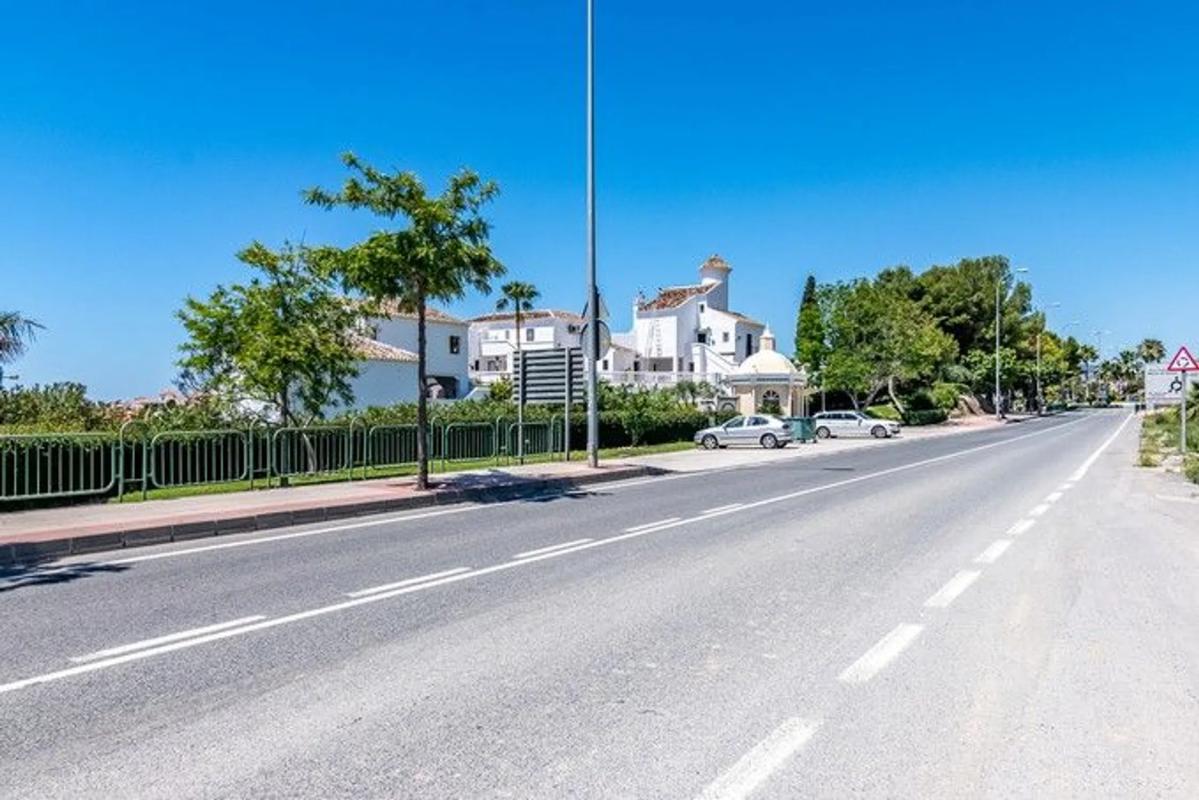 Działka na sprzedaż w Nerja, Malaga photo 2