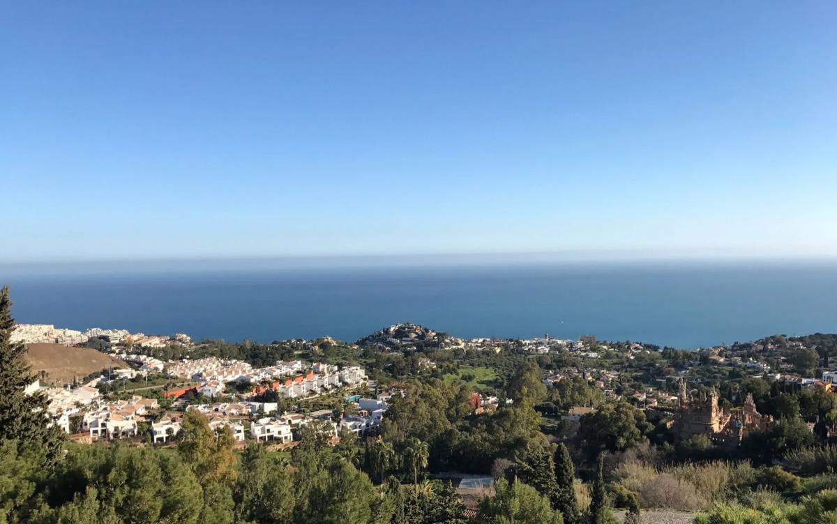 Terreno en venta en Benalmádena, Malaga photo 1