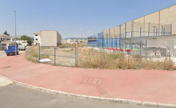 Terreno en Alora photo