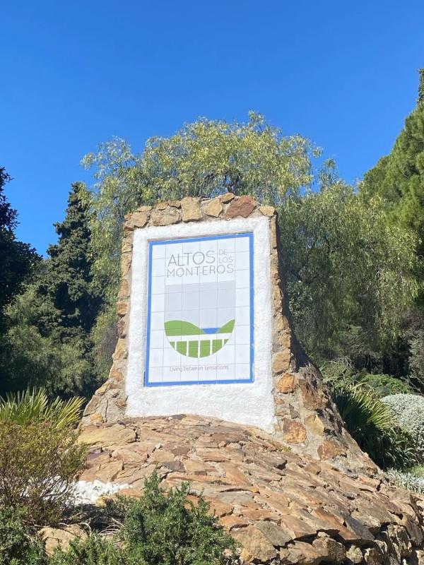 Terreno en venta en Marbella, Malaga photo 2